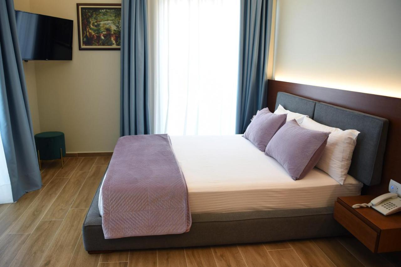 6 Milje Hotel Ksamil Kültér fotó