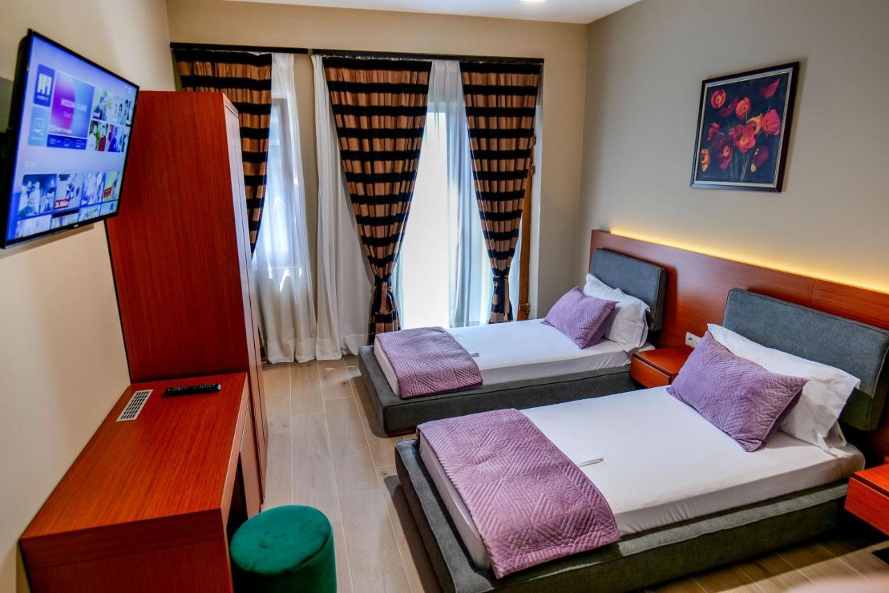 6 Milje Hotel Ksamil Kültér fotó