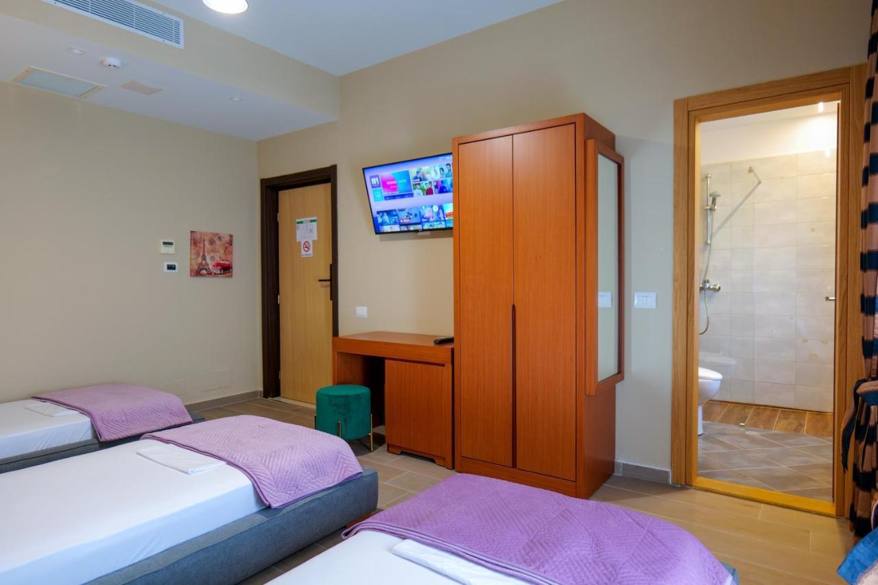 6 Milje Hotel Ksamil Kültér fotó