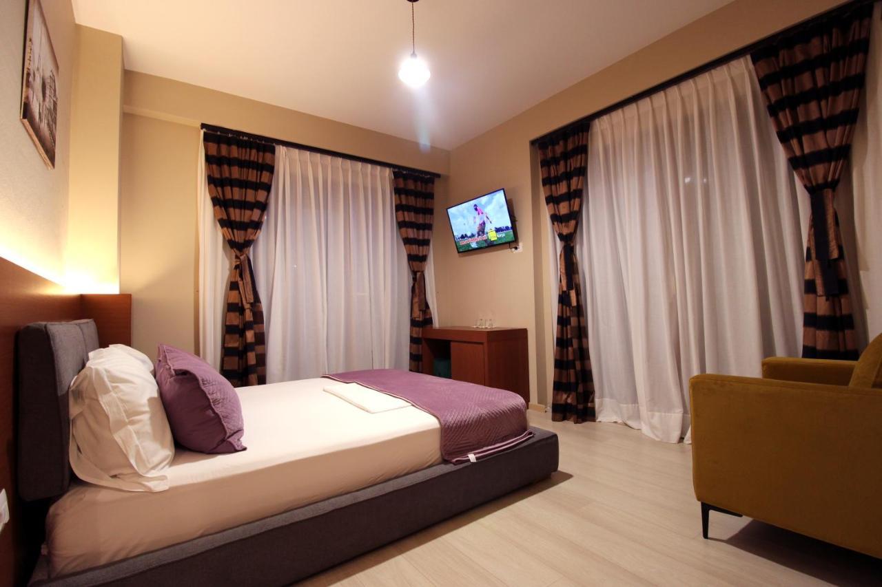 6 Milje Hotel Ksamil Kültér fotó