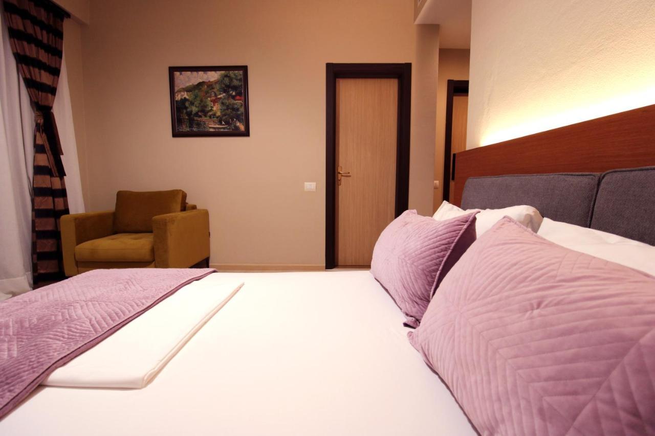 6 Milje Hotel Ksamil Kültér fotó